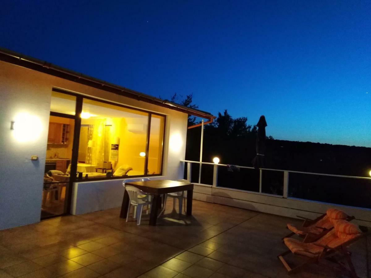Apartament Zaliva فارنا المظهر الخارجي الصورة